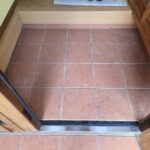 玄関タイル張りの施工後